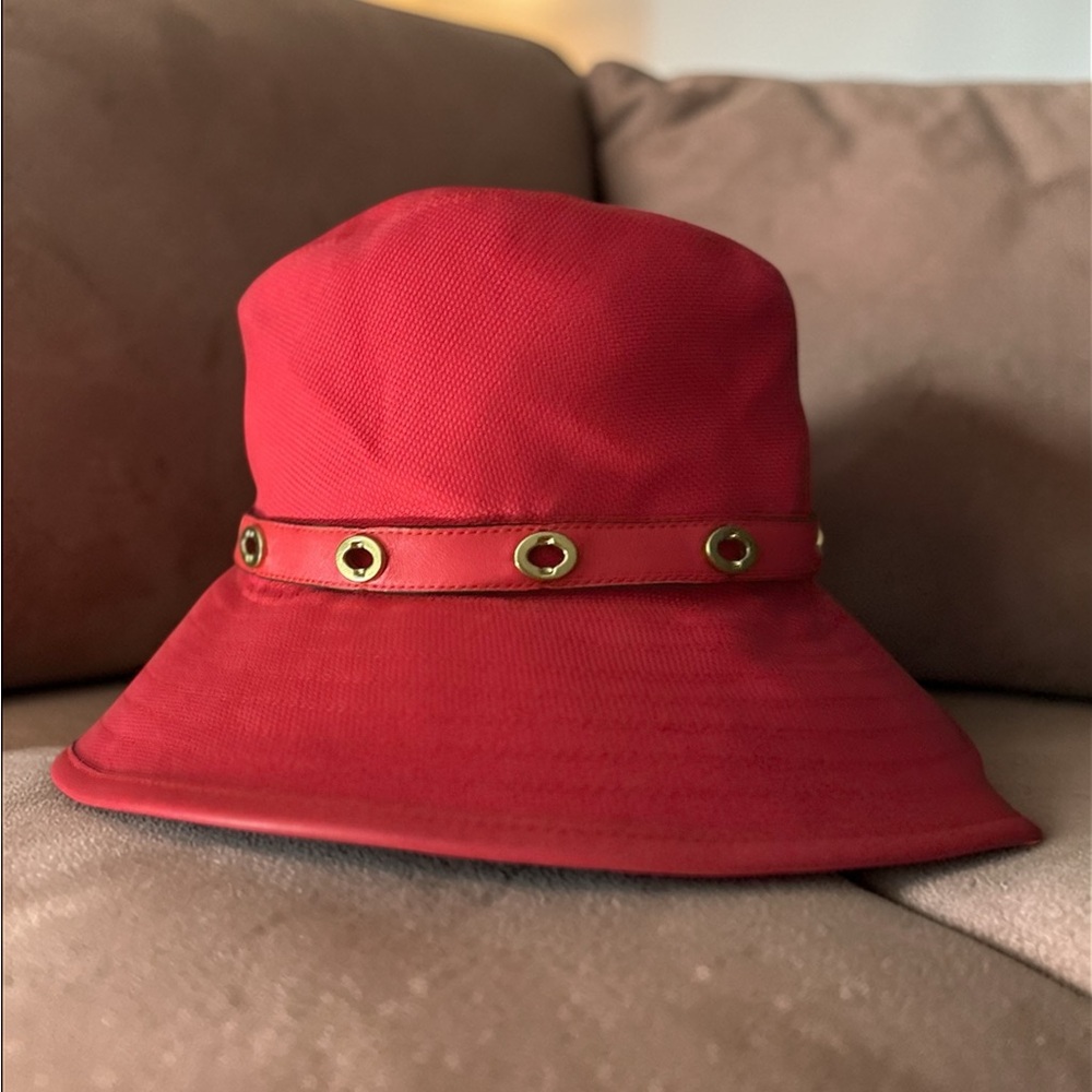 Coach | Red Bucket Hat with Gold Eyelet Band | Cotton / Leather Trim NWT 🏷️ XS/S